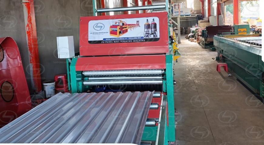 Saigon Machine, saigonmachine, máy cán tôn xốp pu, dây chuyền pu, pu forming, pu roll forming machine, pu, tôn xốp pu cách nhiệt, tôn cách nhiệt, sgm,